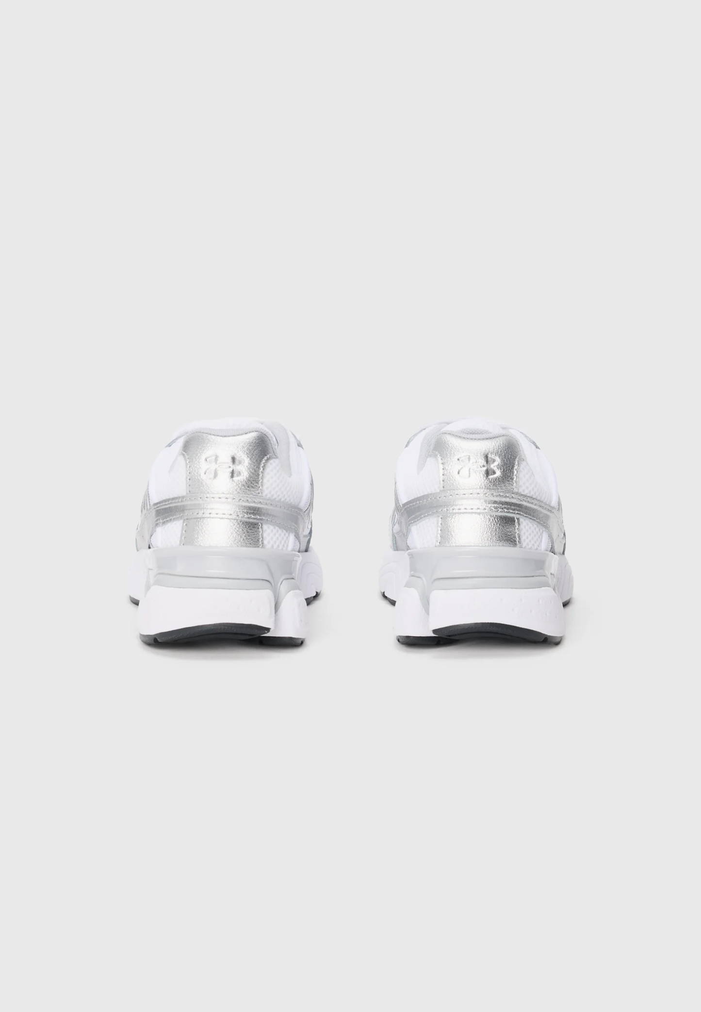 UNDER SOLA SNEAKERS